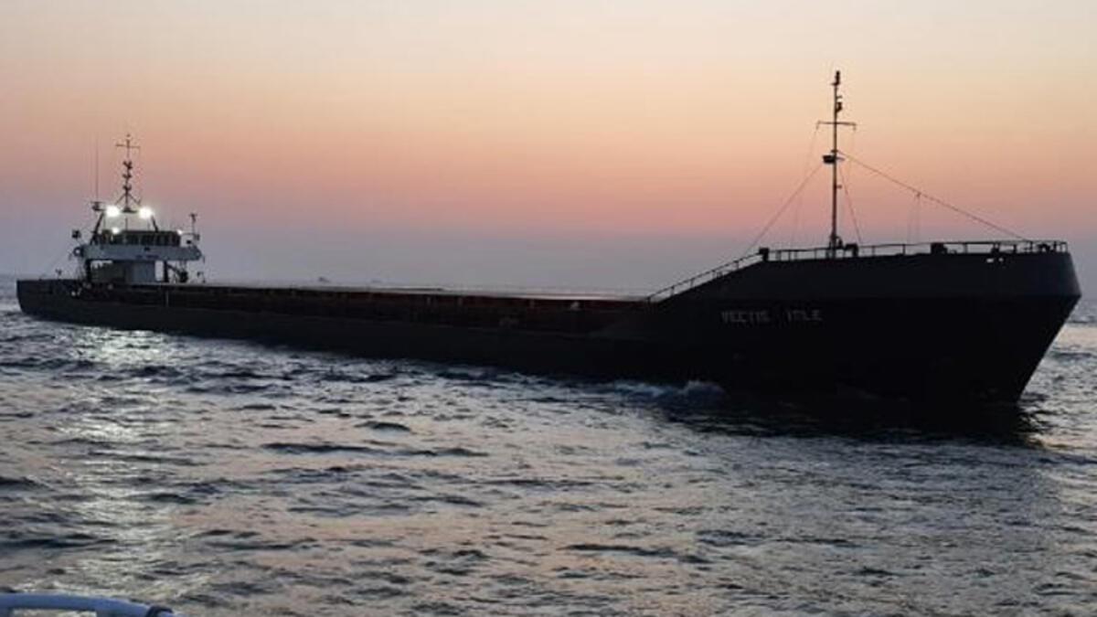 İstanbul Boğazı girişinde balıkçı teknesiyle kargo gemisi çarpıştı