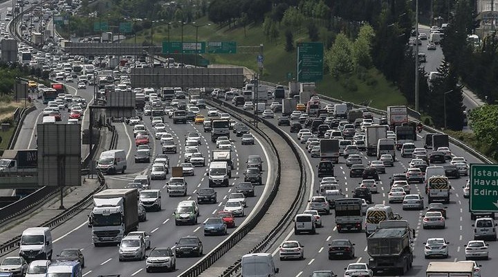 İstanbul'da araç sayısı 5 milyon sınırında: Uzmanlardan uyarı geldi