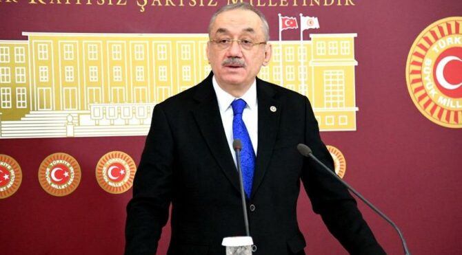 İYİ Partili Tatlıoğlu: Bakanların gitmesi Türkiye'yi kurtarmaz
