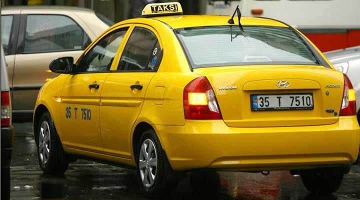 İzmir'de taksi ücretlerine zam yapıldı