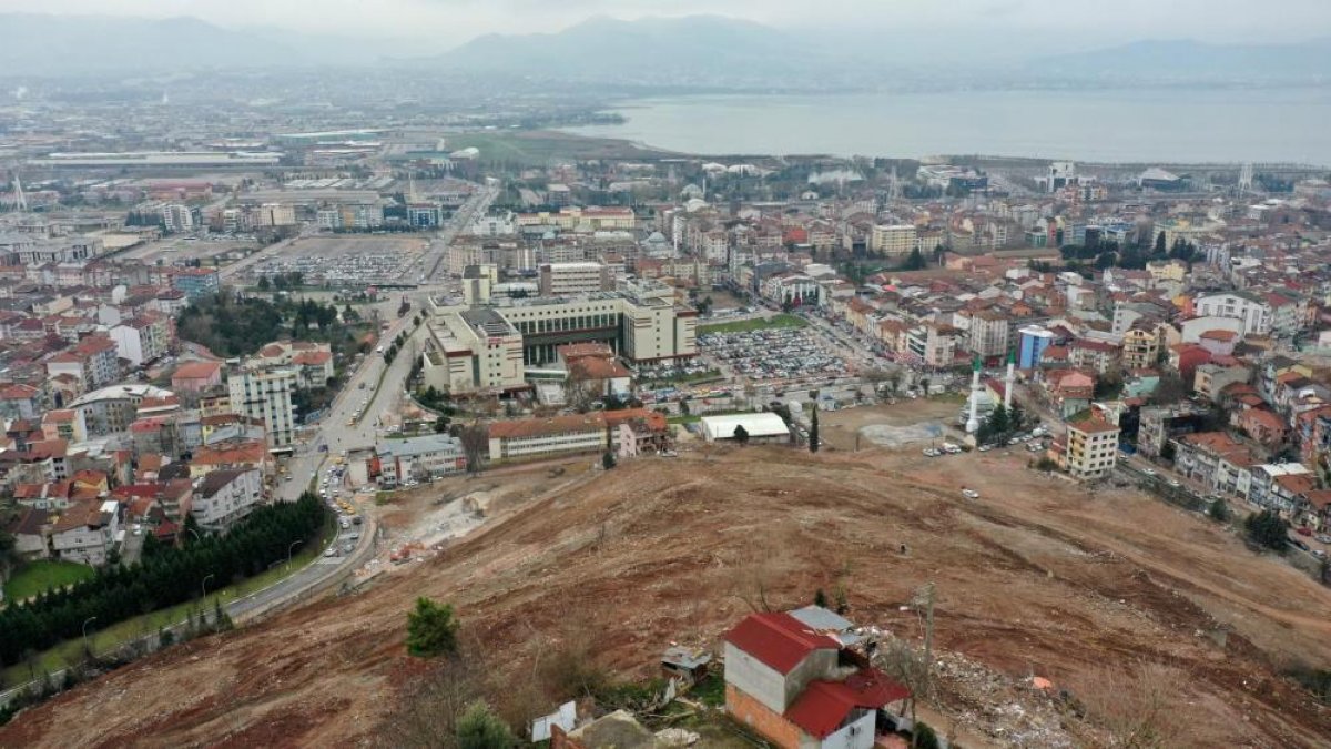 Kocaeli de Cedit Kentsel Dönüşüm Projesi kapsamında 489 bina yıkıldı #1