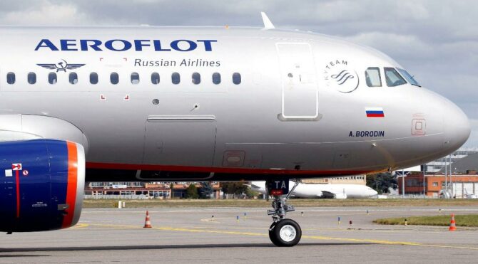 Rus Aeroflot'tan 'yurt dışı uçuşlar' karar