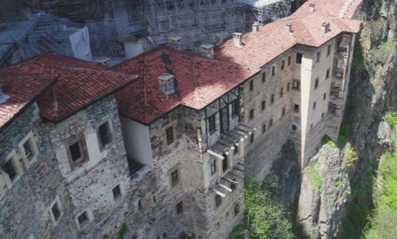 Sümela Manastırı restorasyon çalışmaları yüzde 90 tamamlandı