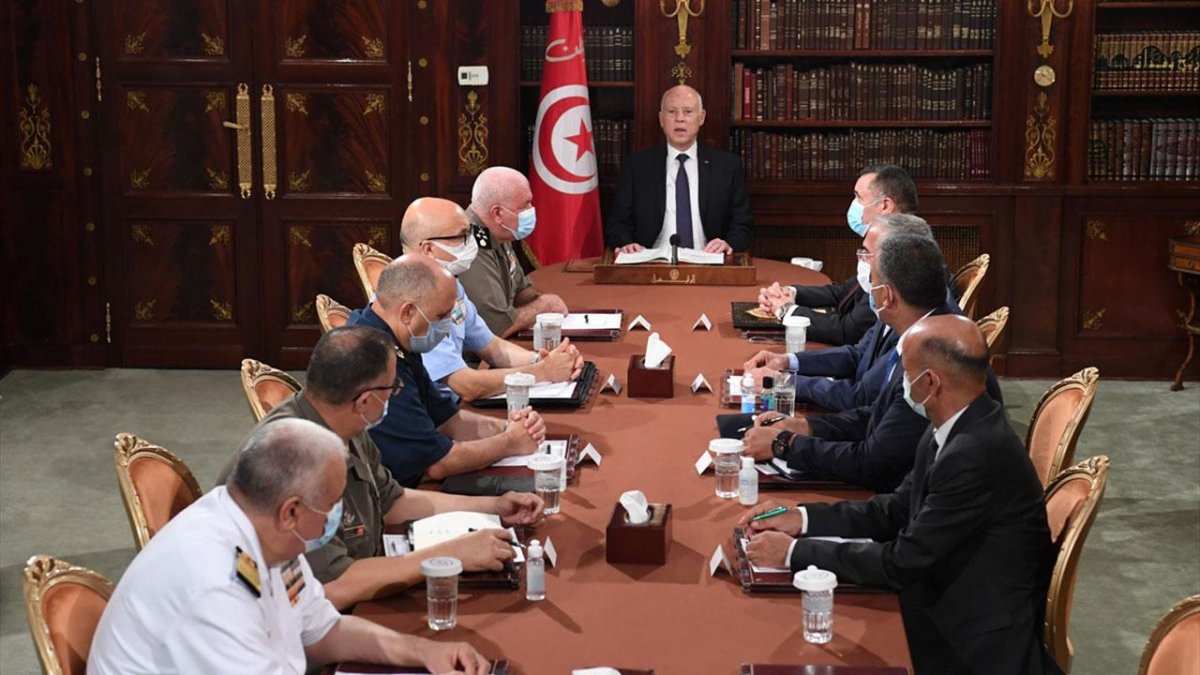 Tunus Cumhurbaşkanı Said, Meclis i feshetti #2