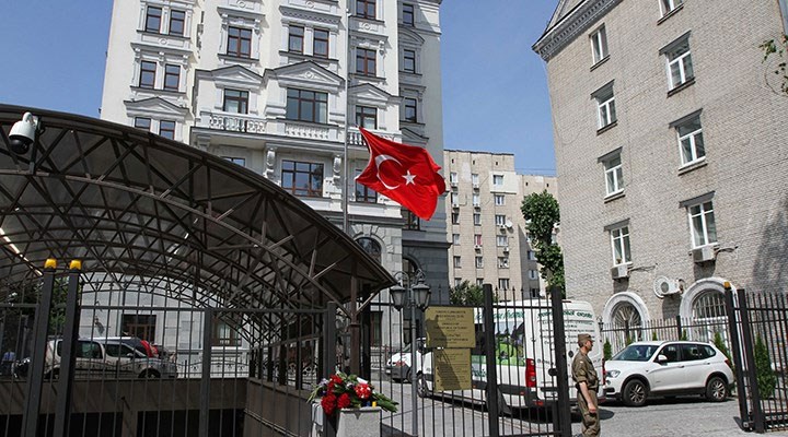Türkiye'nin Kiev Büyükelçiliği Çernivtsi'ye taşınıyor