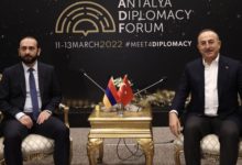 Türkiye ve Ermenistan dışişleri bakanları Antalya'da görüştü