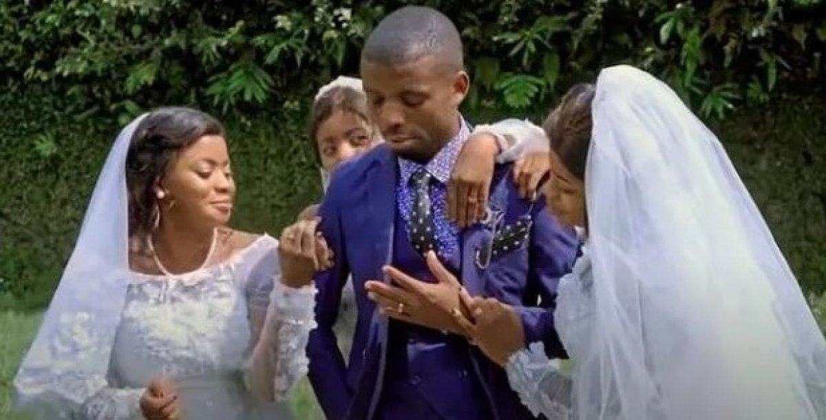Demokratik Kongo Cumhuriyeti nde üçüz kız kardeş aynı adamla evlendi #3