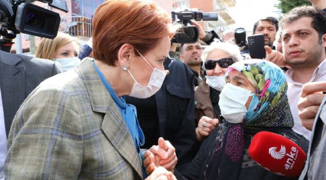 Akşener, esnaf ziyaretlerine devam ediyor