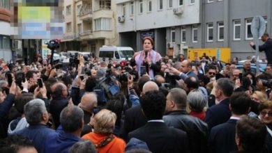 Akşener, İzmir'de esnafın derdini dinledi