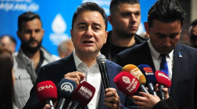 Ali Babacan: Ramazan ayı muhasebe ayı