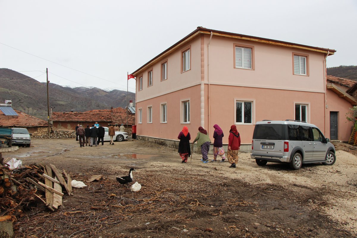 Amasya da arsasını sattı, köyüne Kur an kursu yaptırdı #2