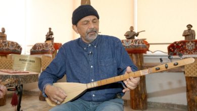 Amerikalı müzisyen, Türk ozanlarının eserlerini seslendiriyor