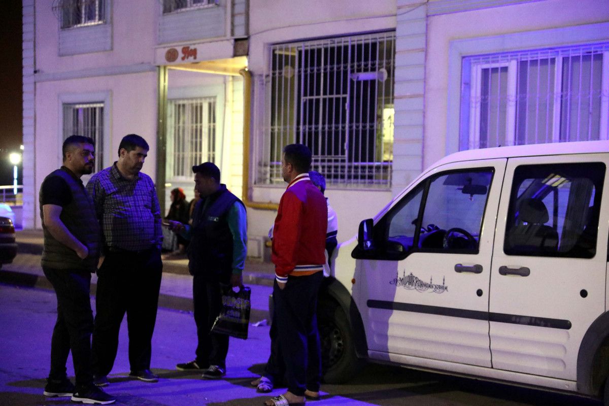 Gaziantep te apartmandan çıkarılan çift, binaya ateş açtı #6