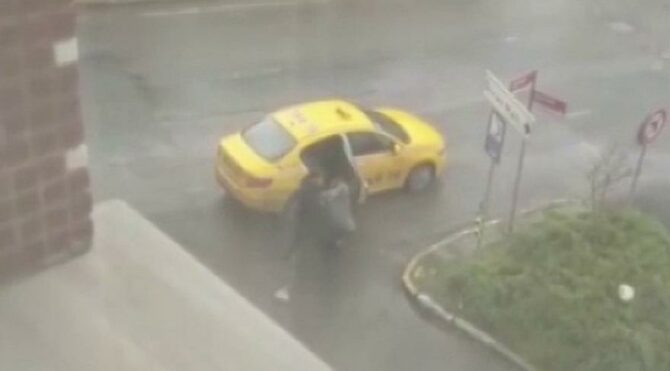 Ataşehir'de taksici dehşet saçtı!