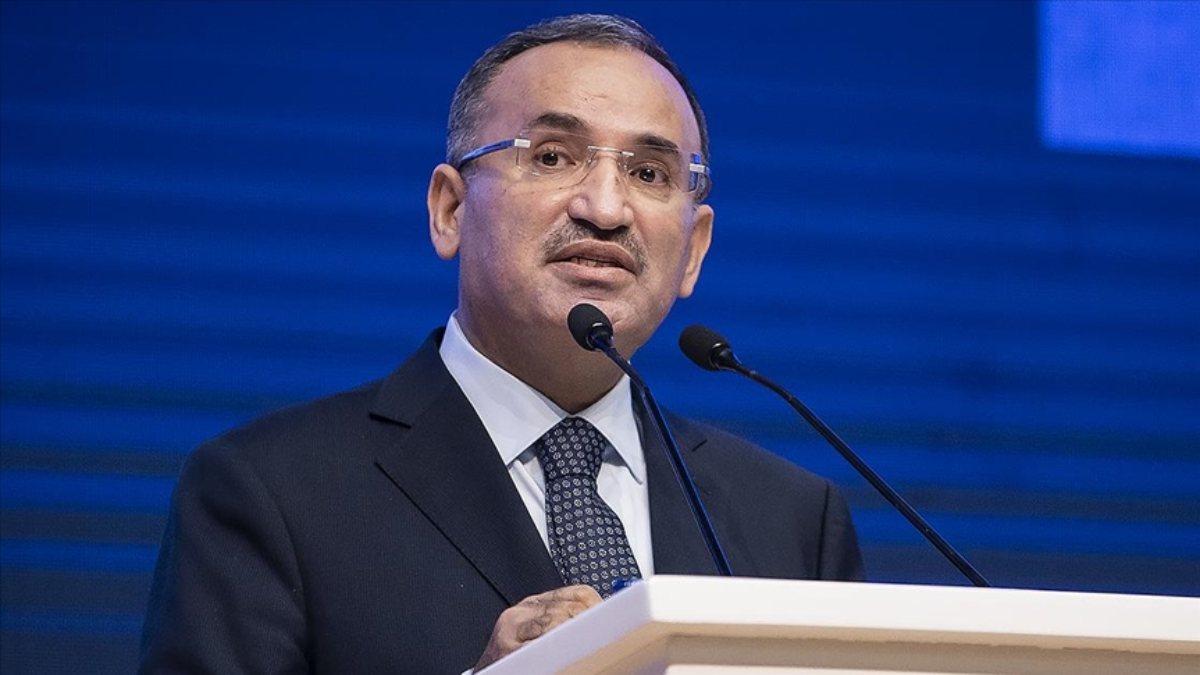 Bakan Bozdağ'dan avukatlar ile ilgili yeni adım mesajı