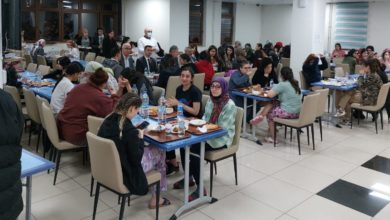 Bakan Kasapoğlu öğrencilerle iftar yaptı