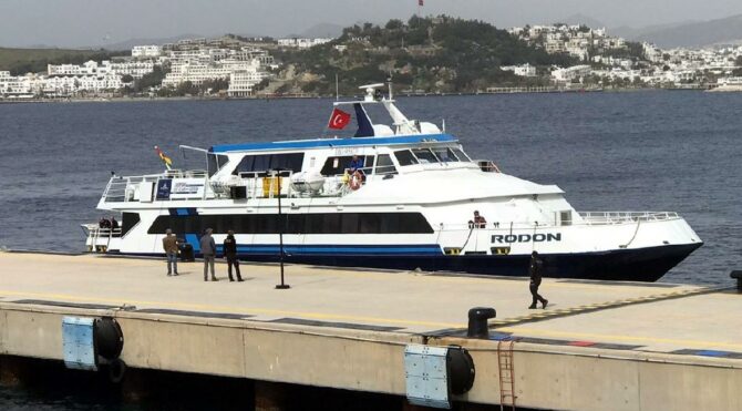 Bodrum'da feribot seferleri yeniden başladı