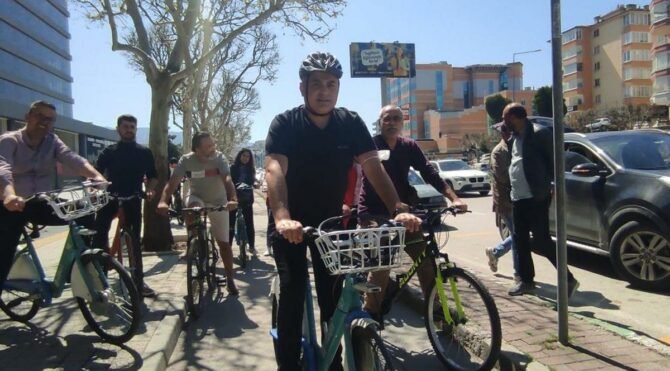 Bursa'da zamlara karşı bisikletli eylem!