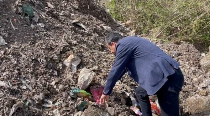 CHP'li Bulut, Adana’ya Avrupa’dan gönderilen plastik atıkları görüntüledi