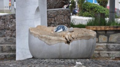 Datça'da heykelin aynasını kıran çocuktan şikayetçi olunmadı