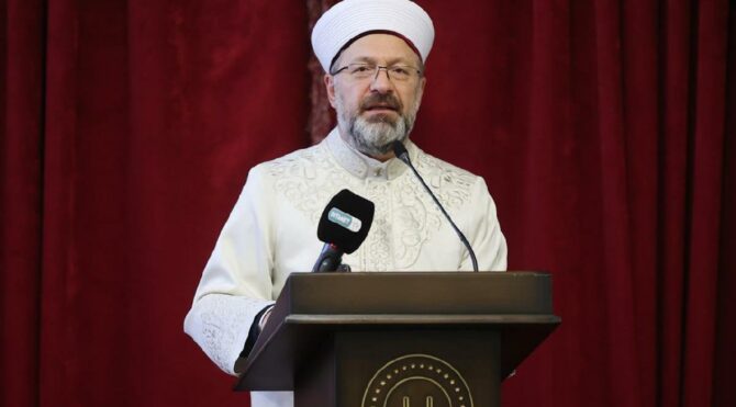 Diyanet İşleri Başkanı Erbaş: Modern bir kölelik yaşanıyor