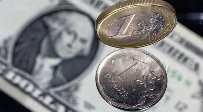 Euro/dolar paritesinde beş yıl sonra ilk