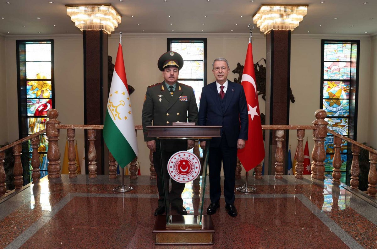 Hulusi Akar, Tacikistan Savunma Bakanı ile bir araya geldi #6