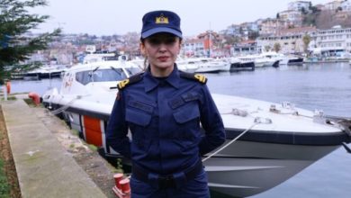 İlk kadın bot komutanı görevde!