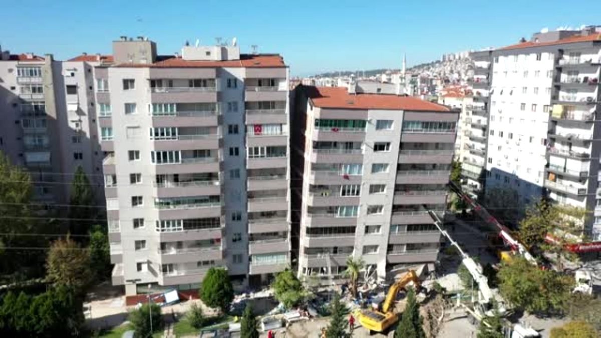 İzmir depreminde 11 kişinin öldüğü Yılmaz Erbek Apartmanı sanığı: Tek suçlu ben miyim #2