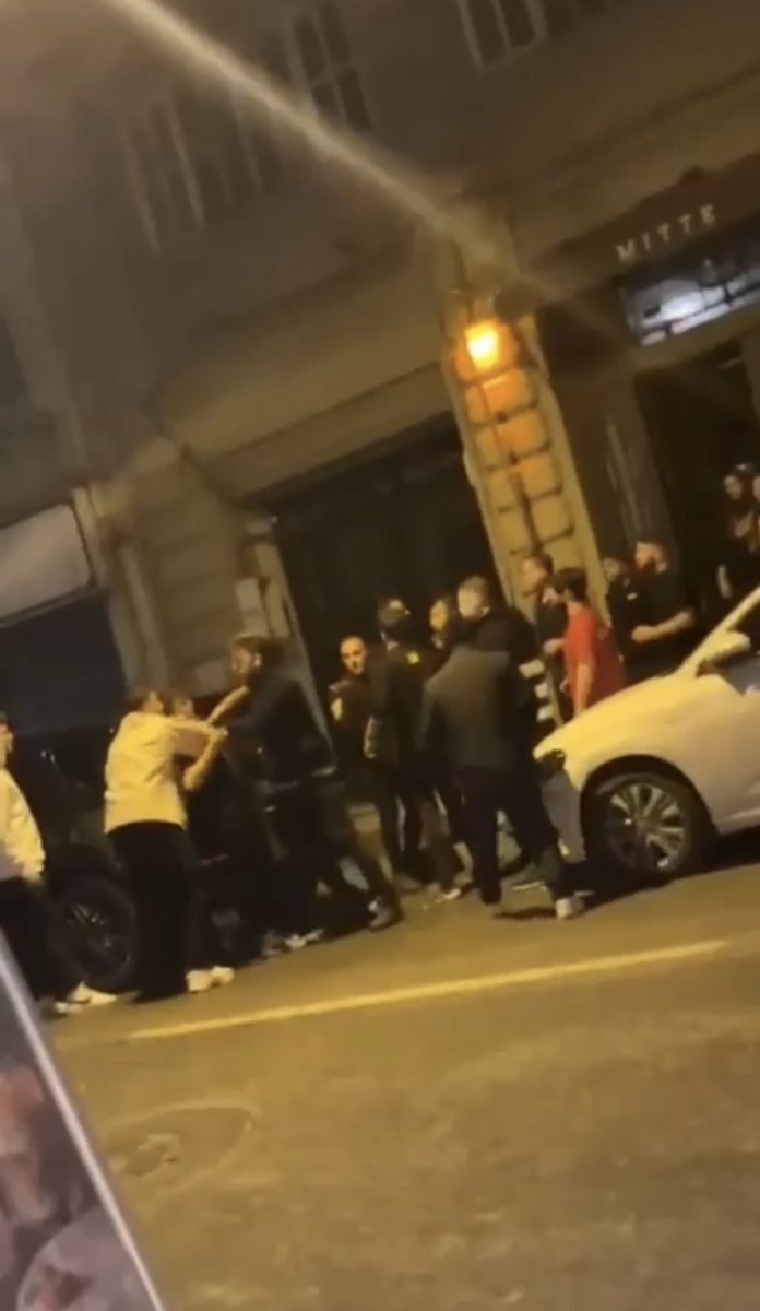 Karaköy’deki gece kulübünde fenomenler arasında kavga #5