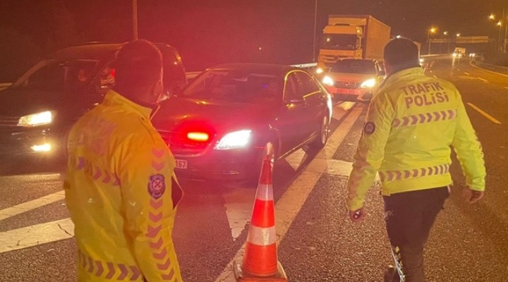 Kastamonu'da heyelan sebebi ile yol kapatıldı