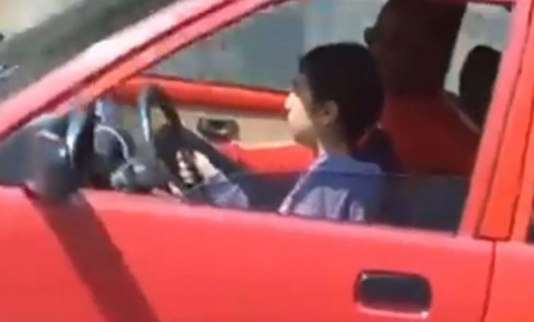 Maltepe'de 12 yaşlarındaki çocuk trafiğe çıktı