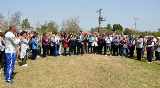 Muğla'da futbol sahasının satışa çıkarılmasına mahalleliden tepki!