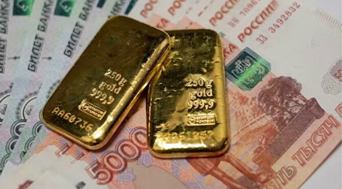 Rusya'dan ruble ve altın hamlesi