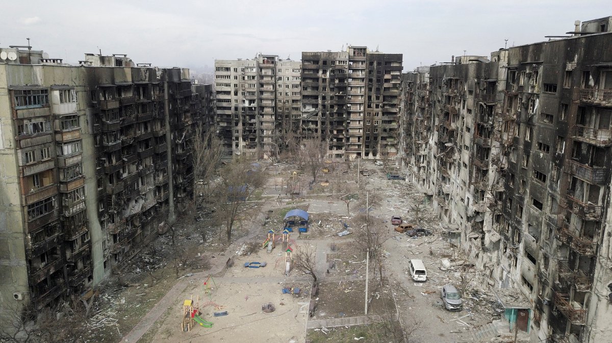 Rusya nın hedefindeki Mariupol de yıkımın havadan görüntüleri #4