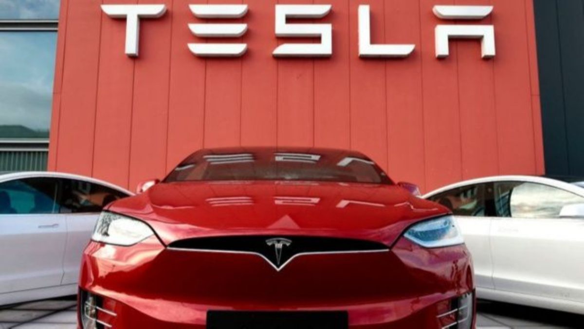 Tesla, 126 bin otomobilini geri çağırıyor