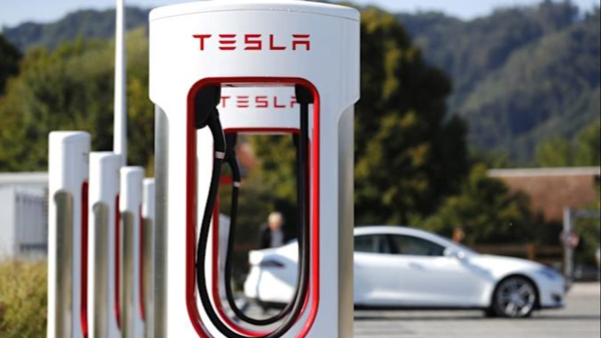Tesla, Türkiye'deki şarj istasyonlarını artırıyor