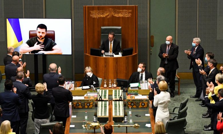 Zelenskiy, savaştan bu yana 19 parlamentoya hitap etti
