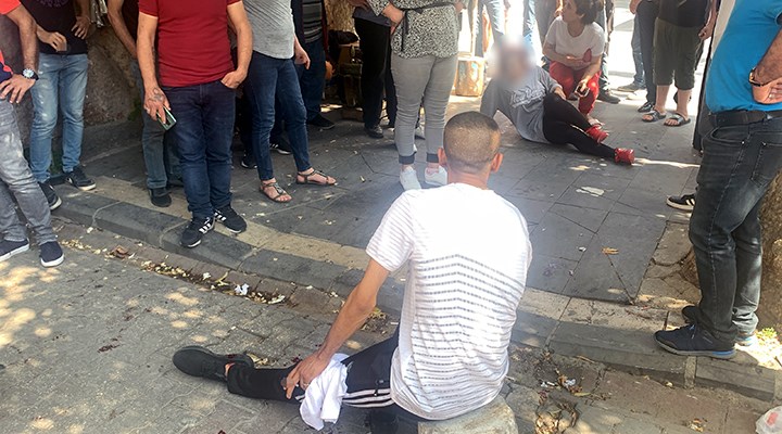 Adana'da bir erkek, sokakta birlikte yürüyen eşi ile yanındaki erkek arkadaşını vurdu