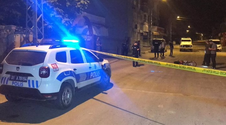 Adana'da pencereye çağrılan kişi vuruldu