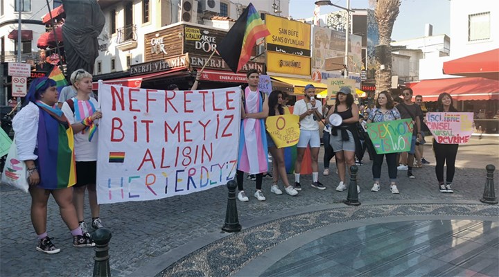 Antalya'da LGBTİ+ eylemi yapıldı