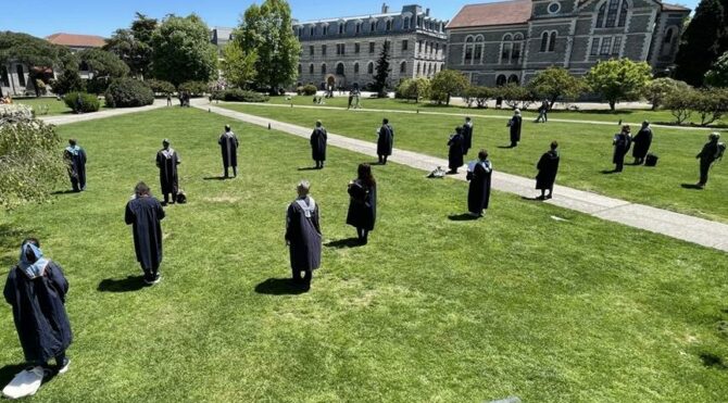 Boğaziçi akademisyenlerinin protesto nöbeti sürüyor