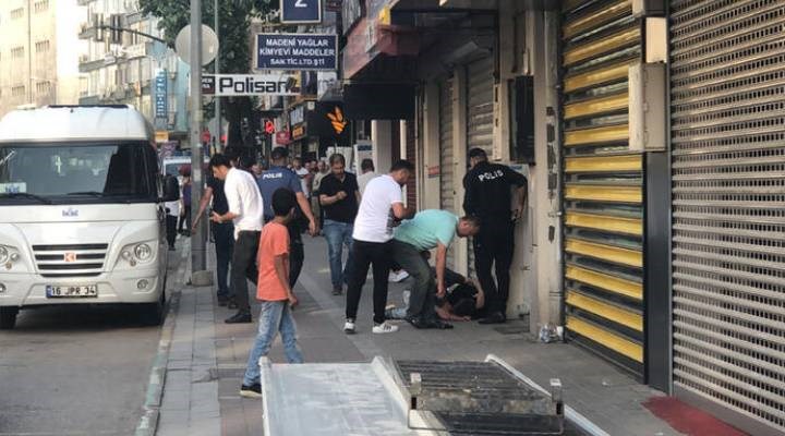 Bursa'da kız arkadaşını rehin alan şahıs polis tarafından vurularak öldürüldü