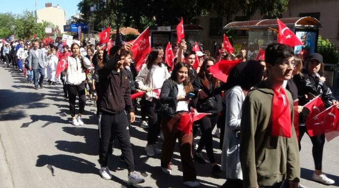 Çanakkale'de 19 Mayıs coşkuyla kutlandı