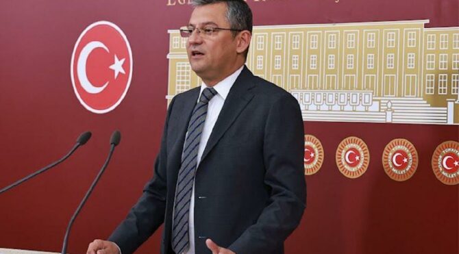 CHP'li Özel'den çok maaşlı bürokrat açıklaması