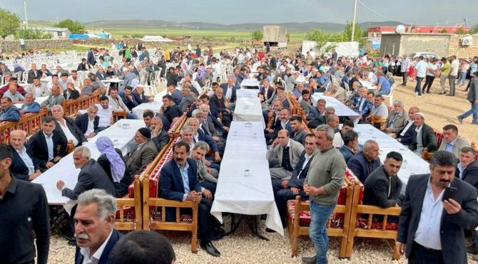 CHP'ye Metina aşiretinden toplu katılım