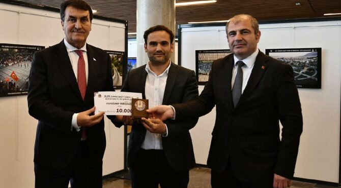 Fotoğraf yarışmasında birincilik ödülü belediye çalışanına verildi