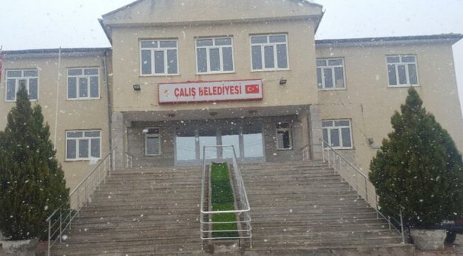 İYİ Partili başkandan AKP’li belediye için yolsuzluk iddiası