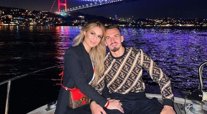 Kız arkadaşını döven Fenerbahçeli Berisha'ya uzaklaştırma kararı
