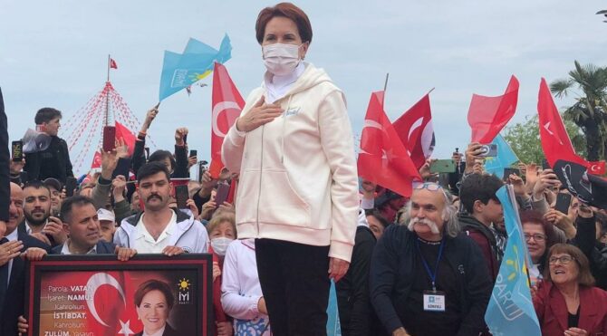 Meral Akşener, Samsun'da iktidar yürüyüşü başlattı